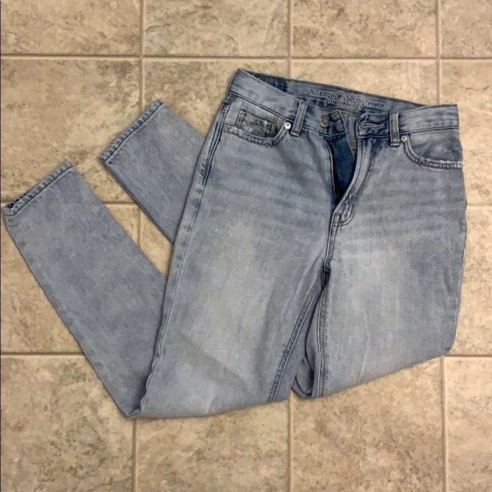 American Eagle Mom Jeans